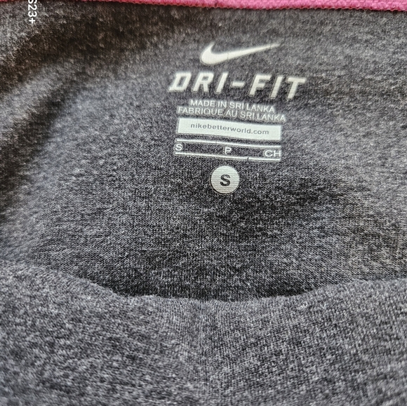 Nike dri-fit Womans Gray Pink Capri Athletic Workout Leggings Small EUC - Picture 3 of 5